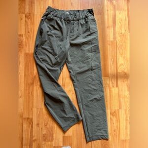 Vuori Miles travel pants, army green, S